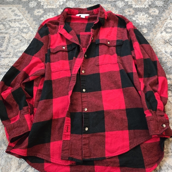 Old Navy The Boyfriend Shirt Red Black Plaid Flannel Button Down Button Up Large - Picture 1 of 3